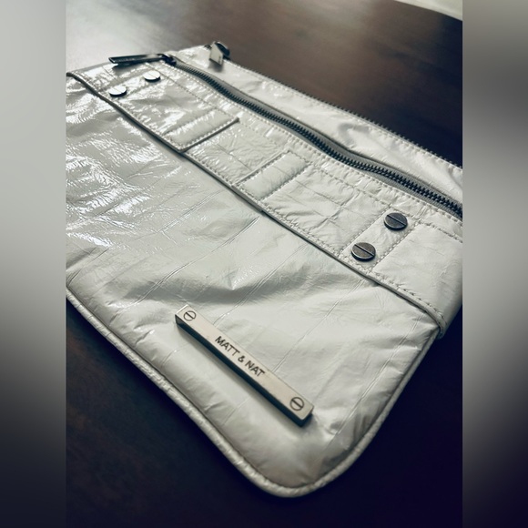 Matt & Nat White Patent Clutch ✨💕 - Picture 5 of 6
